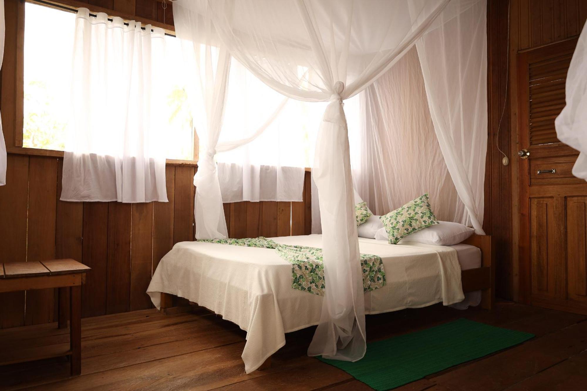 La Ceiba, Amazonas Hotel Leticia Buitenkant foto